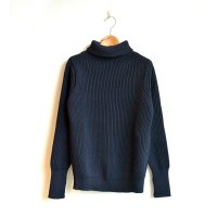 アンデルセン-アンデルセン/ ザ・ネイビー タートルネック（AD-001）