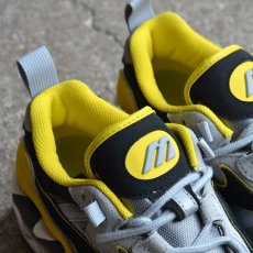 画像7: MIZUNO  / WAVE RIDER 1S グレー×ブラック×イエロー（D1GA193247） (7)