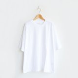 STILL BY HAND / CS08252