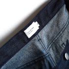 MORE DEDAIL1: STILL BY HAND / DN01253