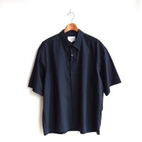 STILL BY HAND / SH01251