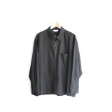 STILL BY HAND / SH04263