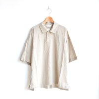 STILL BY HAND / SH09242