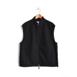 STILL BY HAND / VE02243