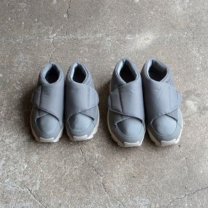 画像: 810s / UNIVE 21AW GRAY