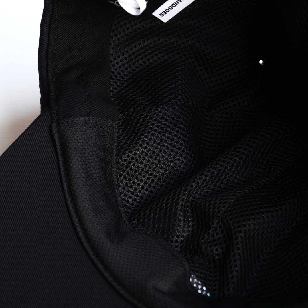 画像: COMESANDGOES / JFK CAP