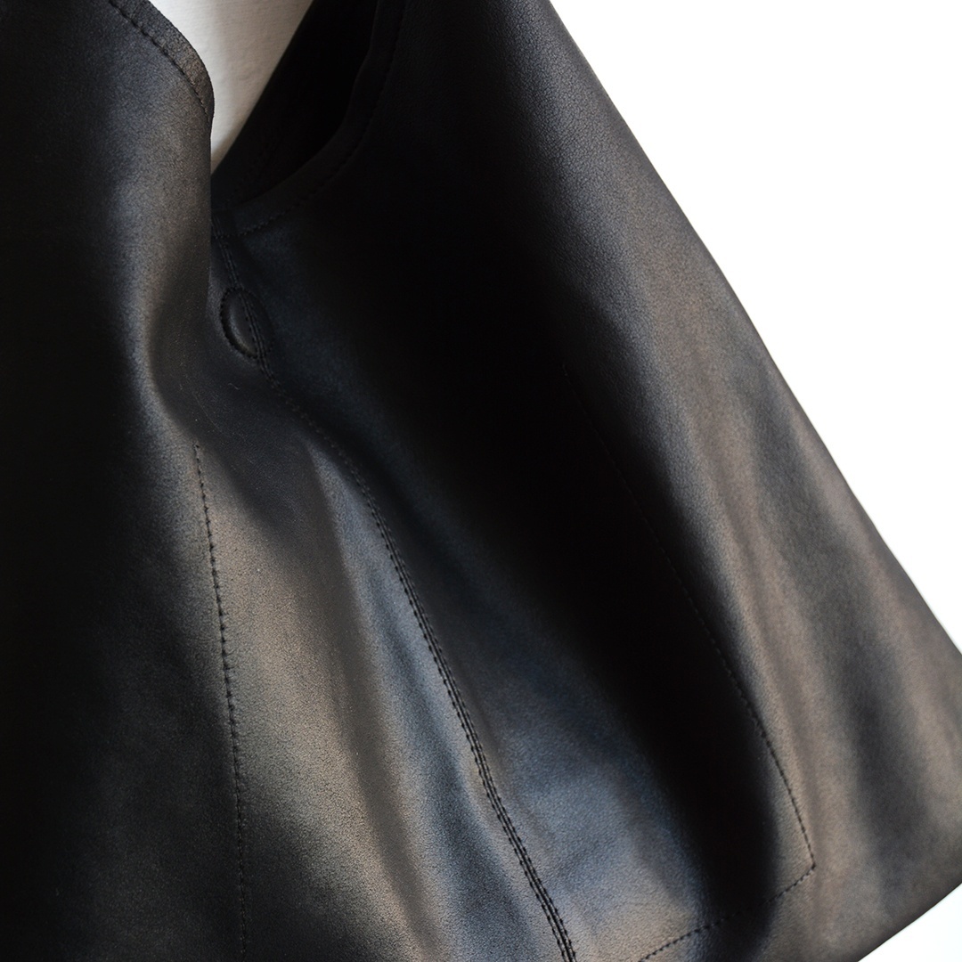 画像: Morphée / TRIANGLE SHOULDER (M size)