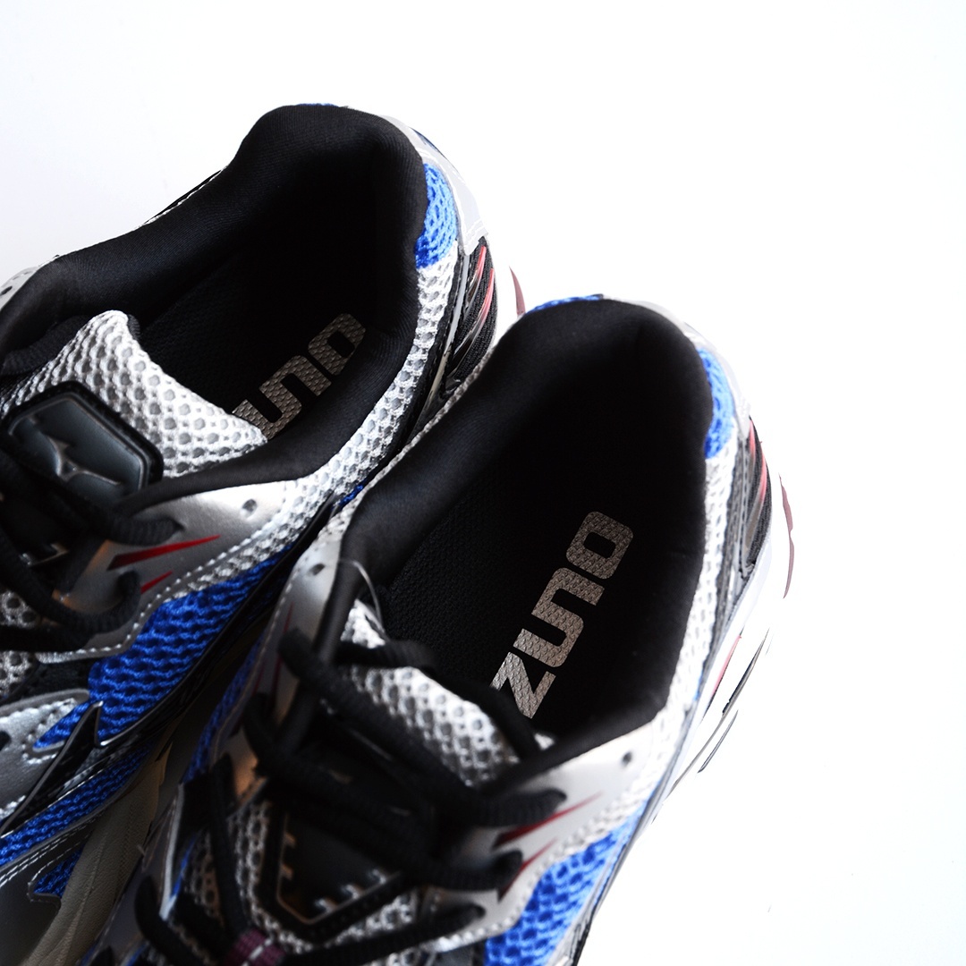 画像9: MIZUNO  / WAVE RIDER 10 (D1GA2104)