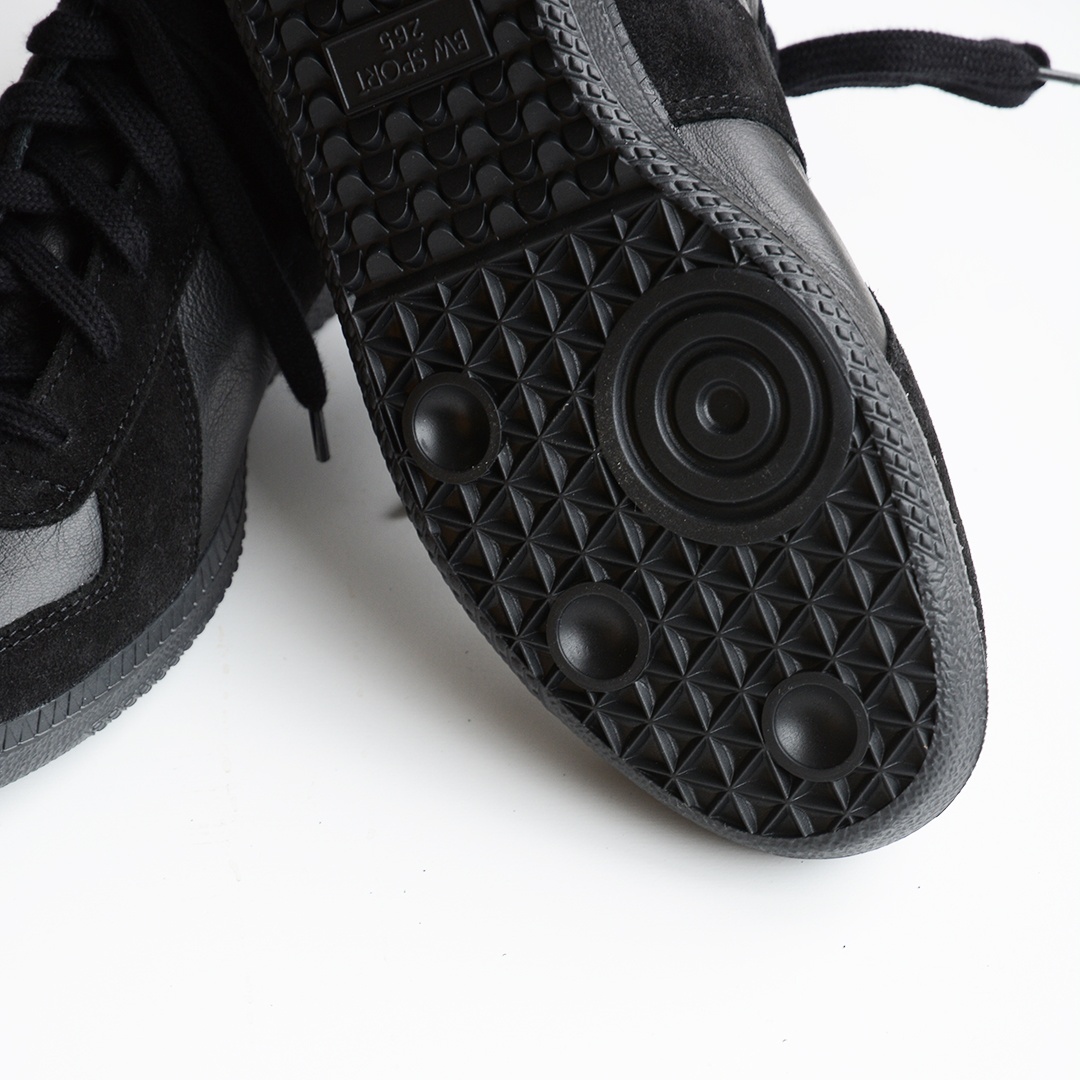 画像: NOVESTA®︎ / GERMAN TRAINER ALL BLACK