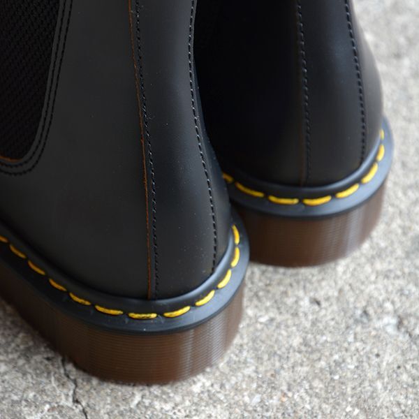 画像: Dr.Martens Made in England / Vintage 2976 チェルシーブーツ