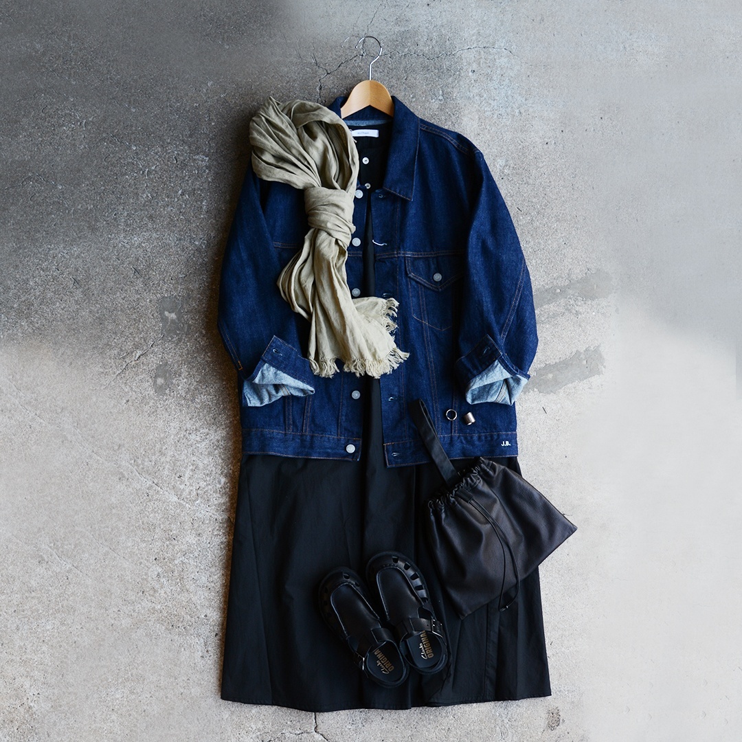 画像: Clarks Originals / Meare Buckle.