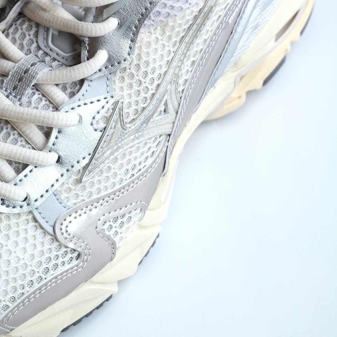 画像: MIZUNO  / WAVE RIDER 10
