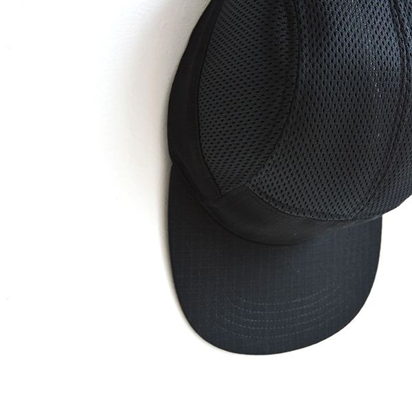 画像: EEL products / Russel CAP